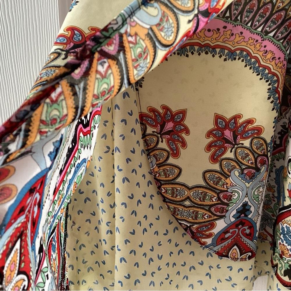 Bila Multicolor Paisley Tanktop. Size medium.   B6 - Picture 7 of 9